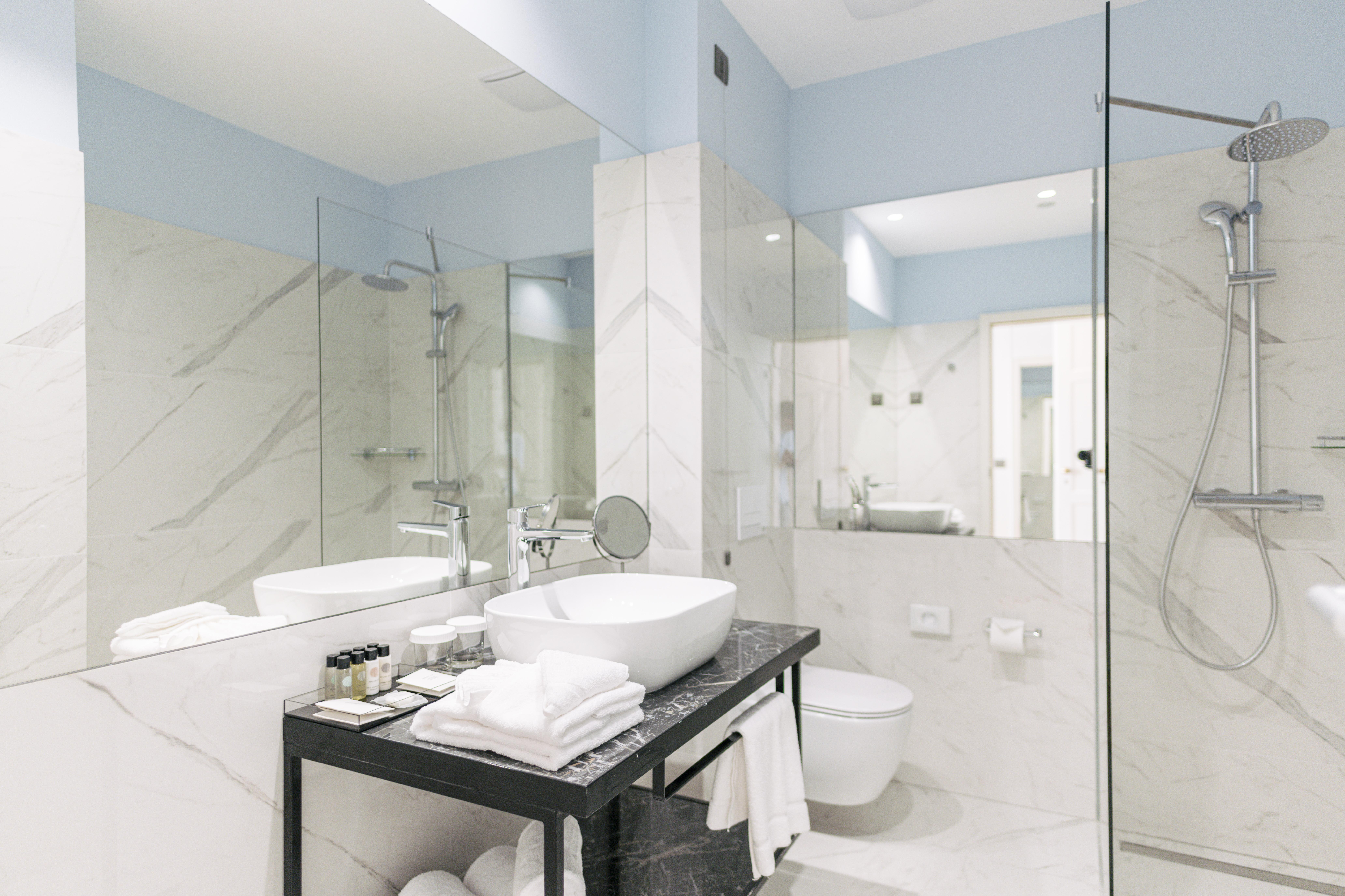 Hotel Miramare Crikvenica Exterior foto Bathroom
