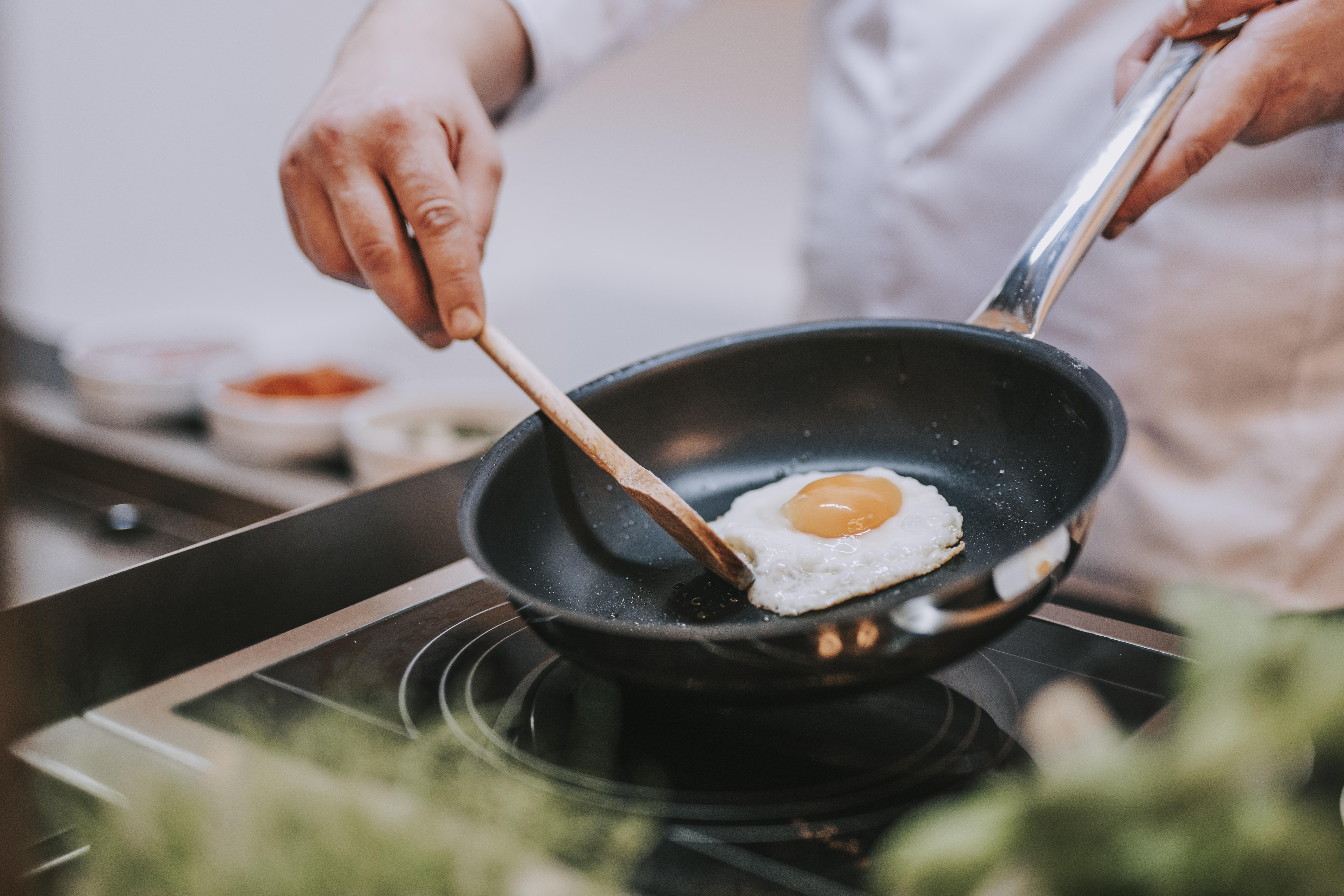 Hotel Miramare Crikvenica Exterior foto A fried egg being cooked in a frying pan